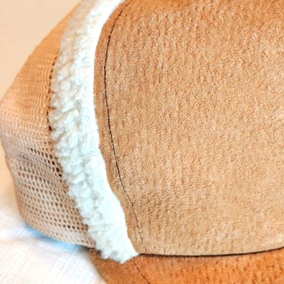 Peter Grim Trucker Hat - Picture 4 of 8